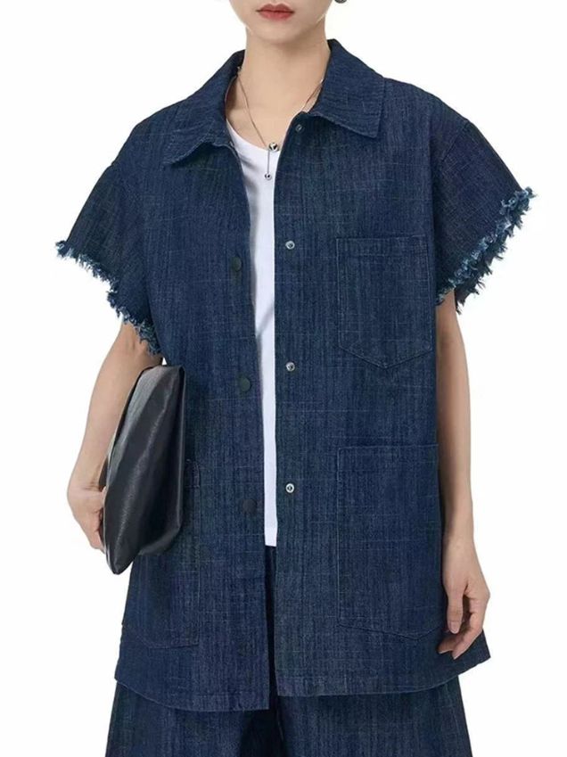 Oversized Blue Lapel Buttoned Dropped Shoulder Raw Edges Short Sleeve Denim Shirt